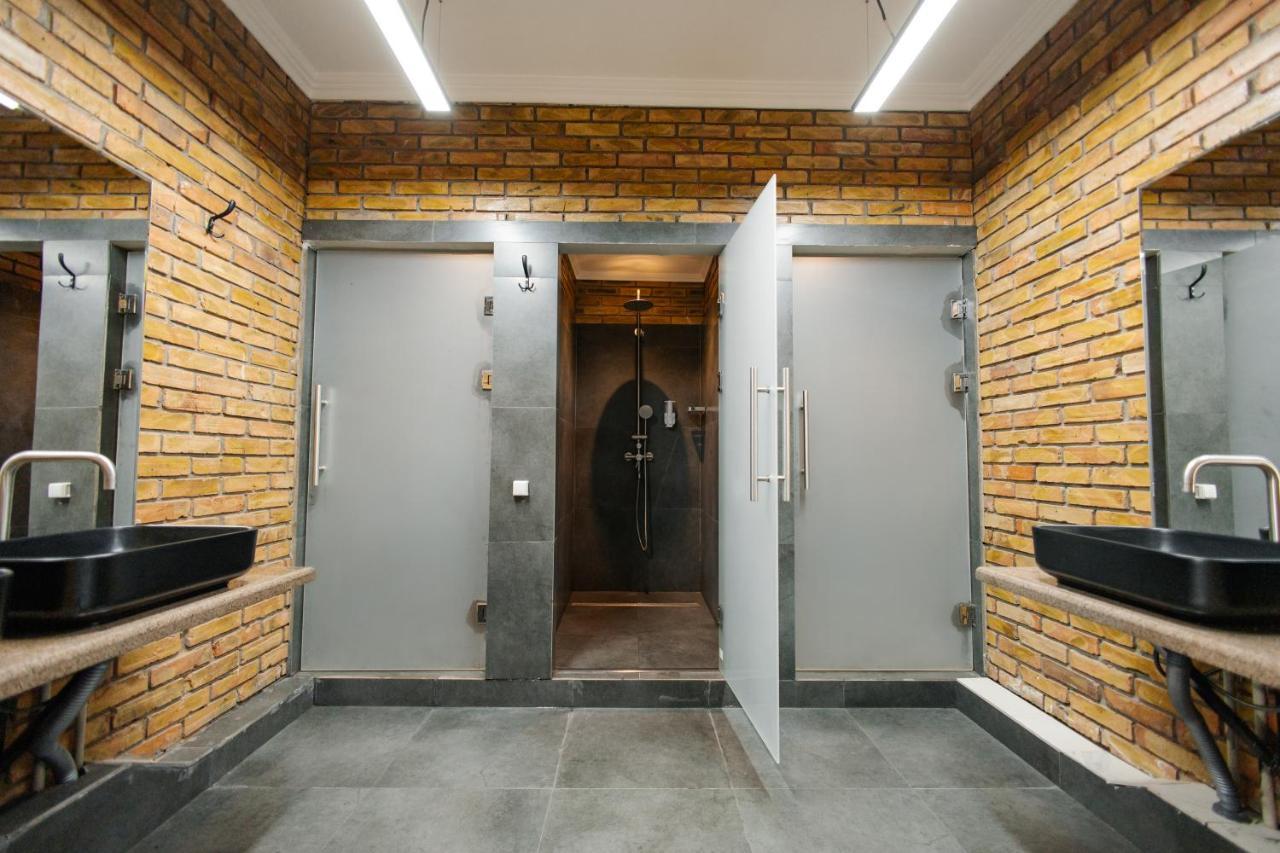 281 Hostel Бишкек Экстерьер фото